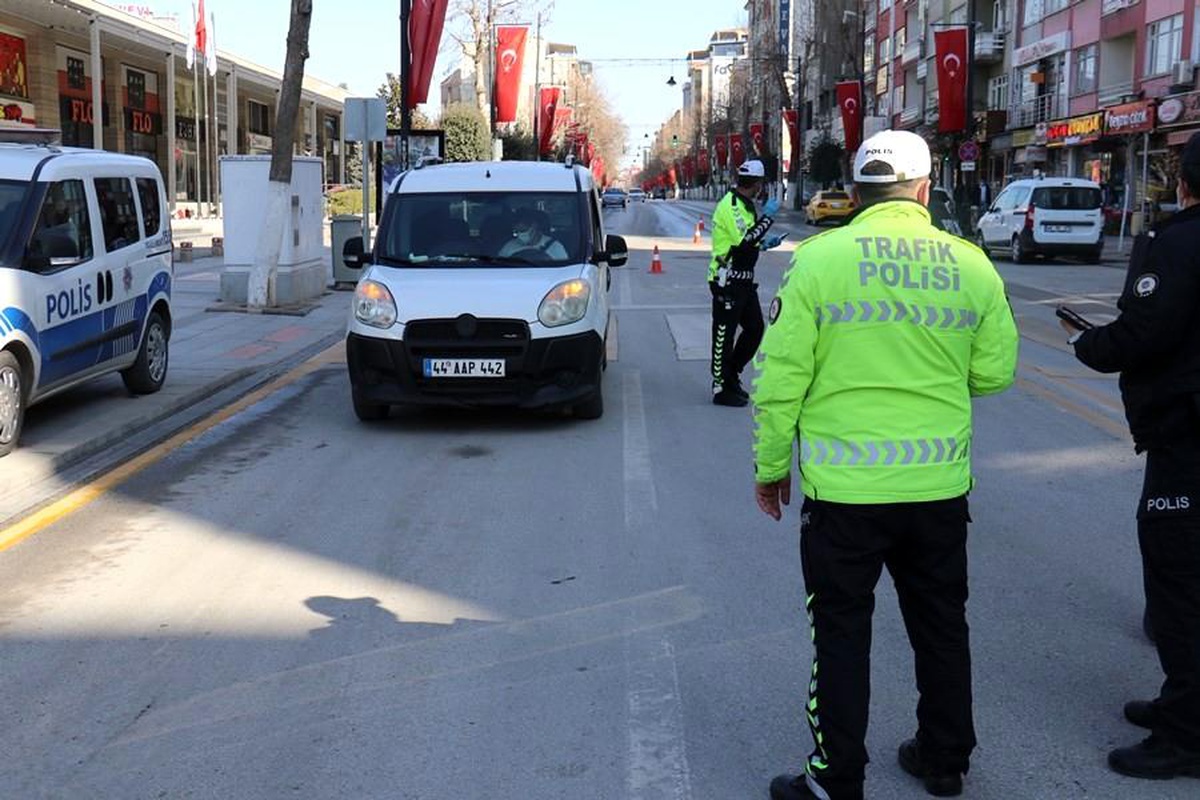 Covid-19 kurallarına uymayanlara ceza yağdı