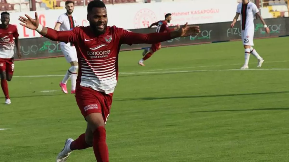 F.Bahçe\'nin Boupendza için Hatayspor\'la anlaştığı iddia edildi