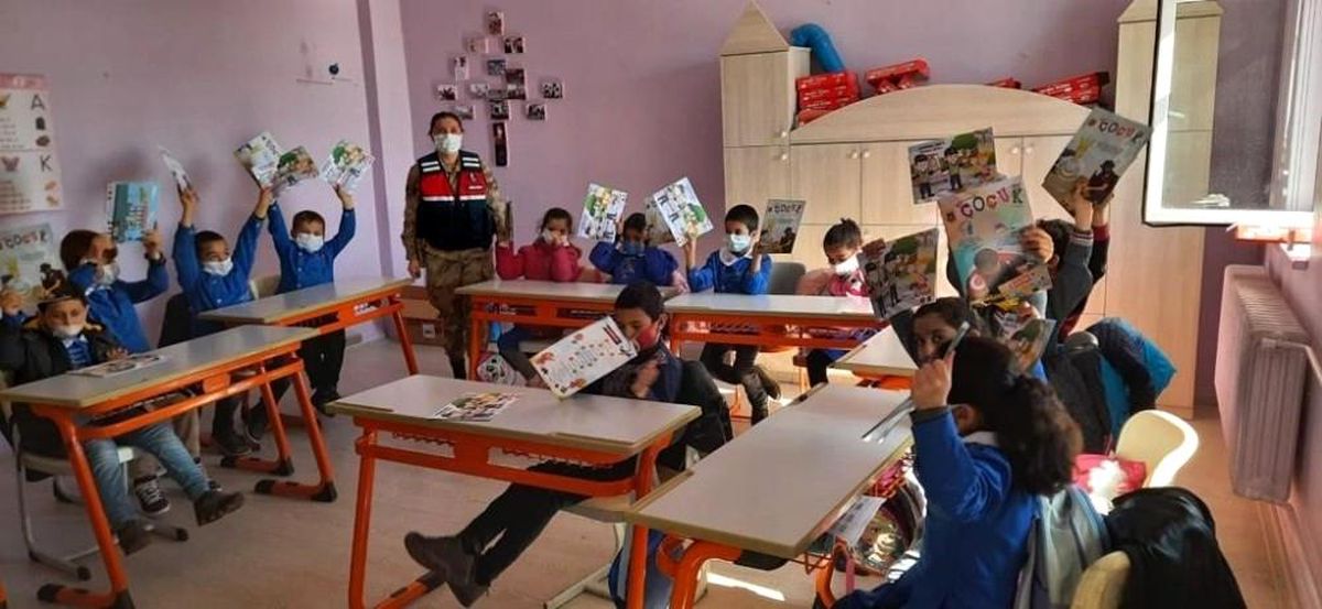 Son dakika haber | Jandarmadan öğrencilere eğitim semineri