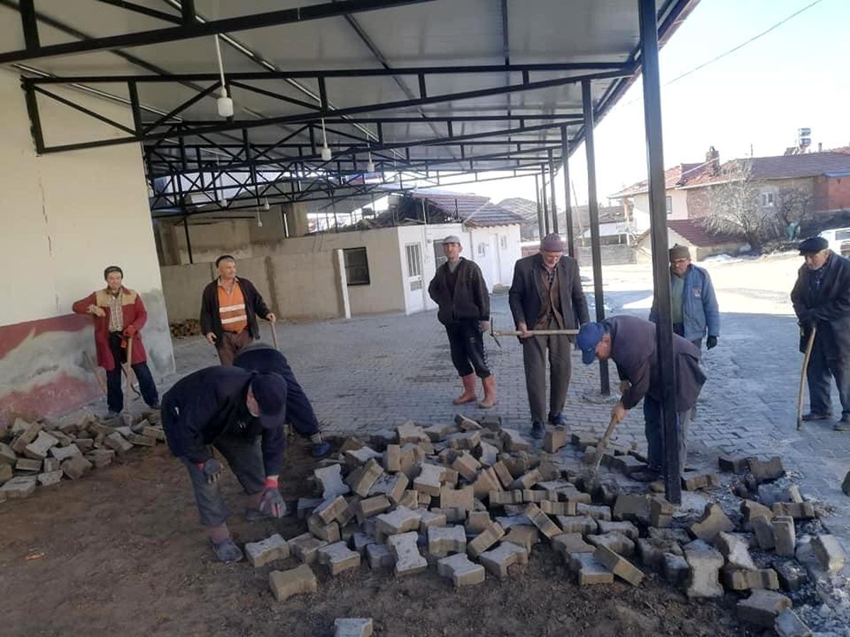Karakür köyüne çok amaçlı bina