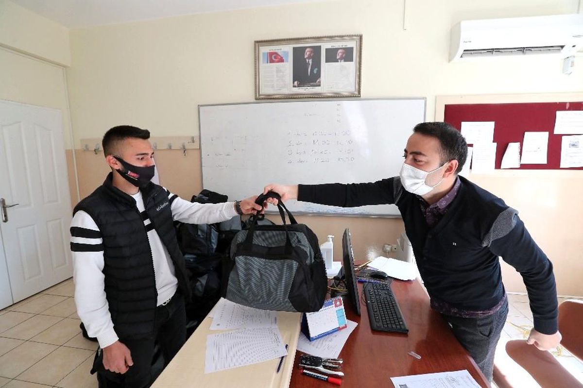 Şahinbey'den 40 bin 799 Mehmetçik'e çanta