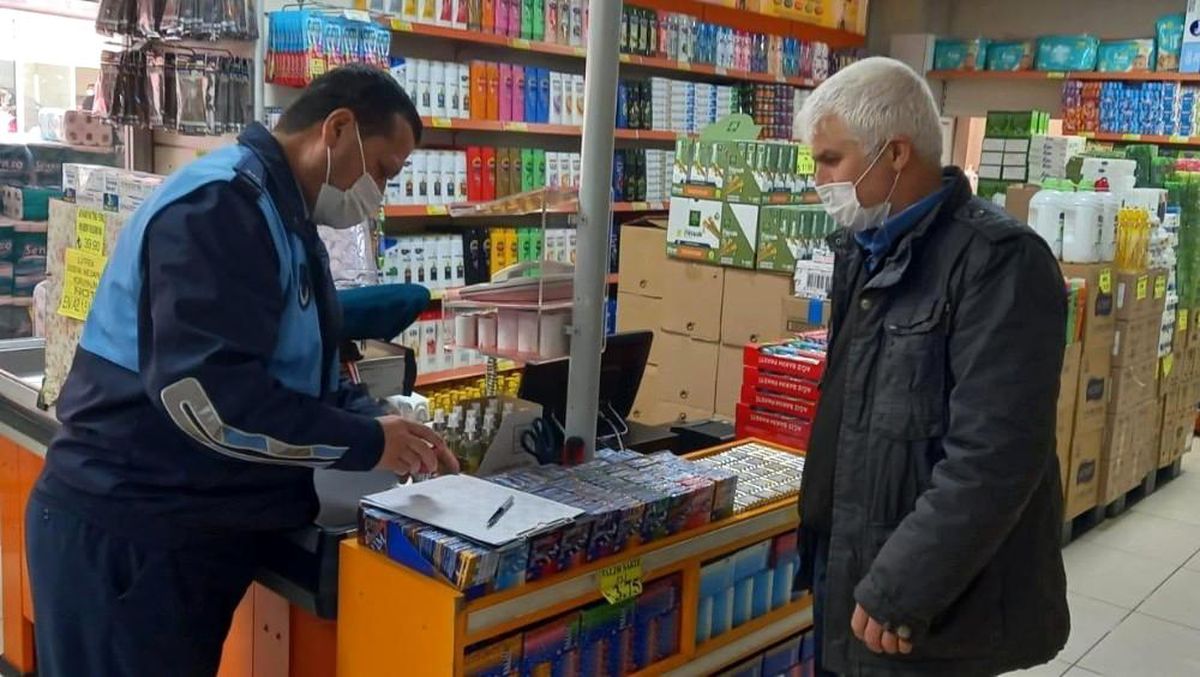 Zabıta ekiplerinden market denetimi