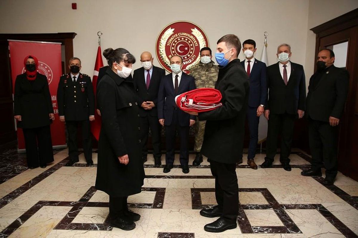 Anadolu Gönül Yolu 81 Genç 81 Bayrak