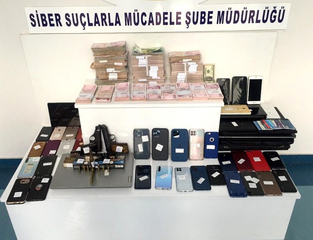 Bin 350 lira maaşla hesaplarında milyonları taşıdılar
