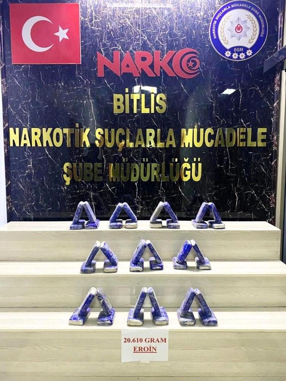 Bitlis\'te 20 kilo eroin ele geçirildi