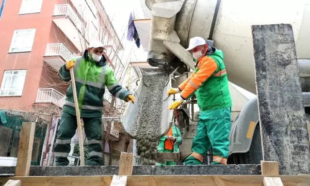 Çankaya Belediyesi'nden istinat duvarı çalışması