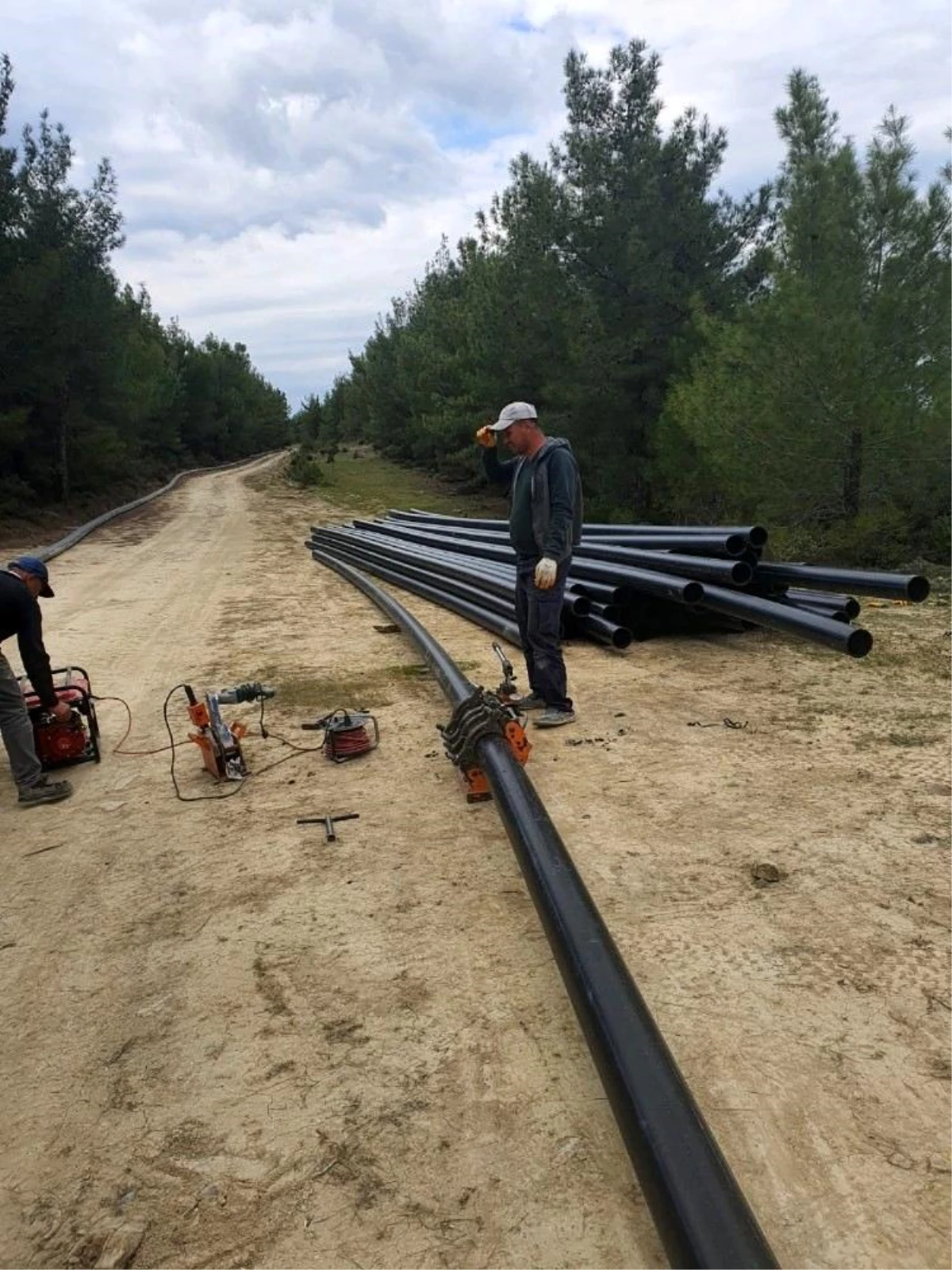 Çardak Taşağıl Sulama Suyu Projesi hızla devam ediyor