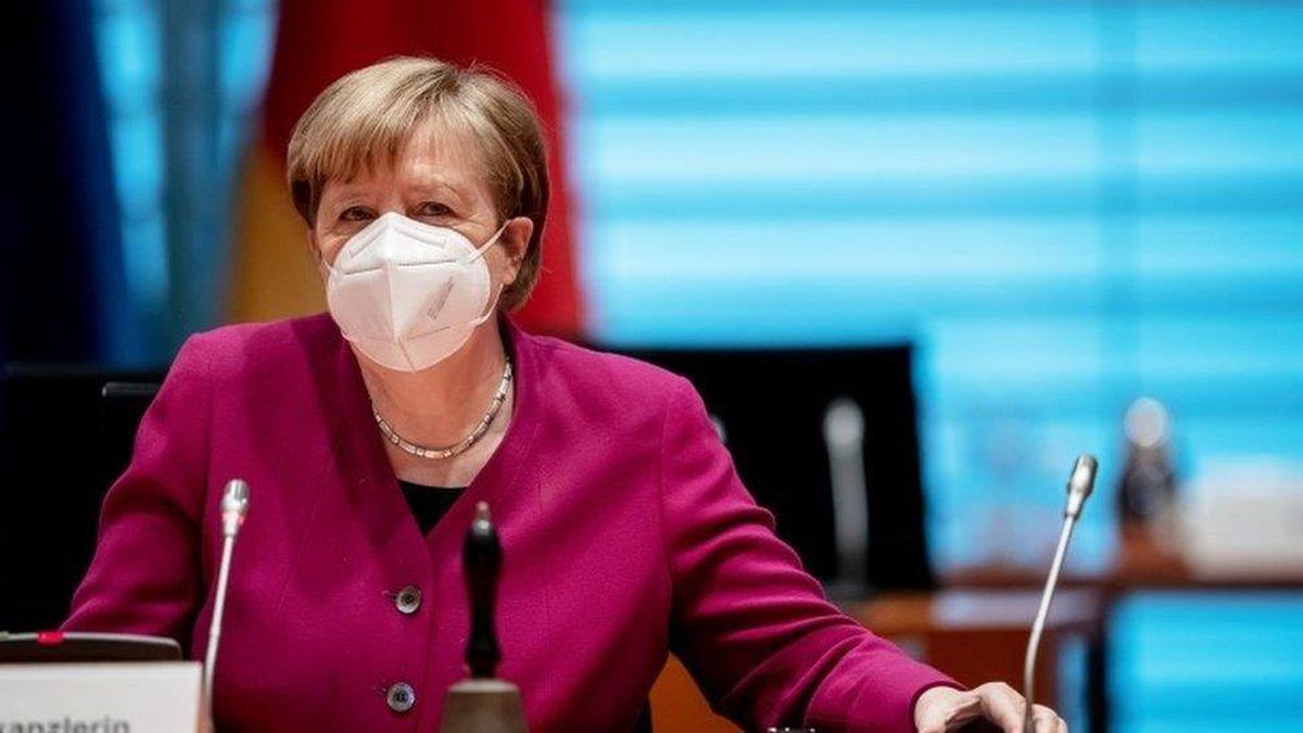 Covid aşısı: Almanya Başbakanı Merkel, AstraZenaca aşısının 65 yaş ve üstü kişilere de yapılacağını açıkladı