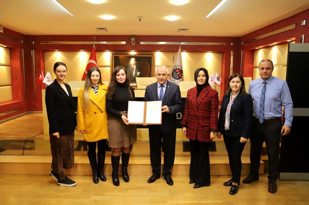 DTSO Başkanı Şahin, "Yabancı dil önemli"