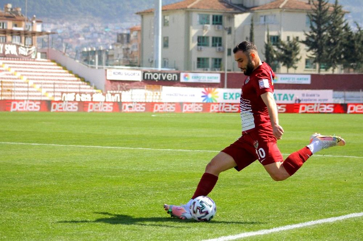 Son dakika haber! Hatayspor\'da Selim Ilgaz\'ın ön çapraz bağlarında yırtık tespit edildi