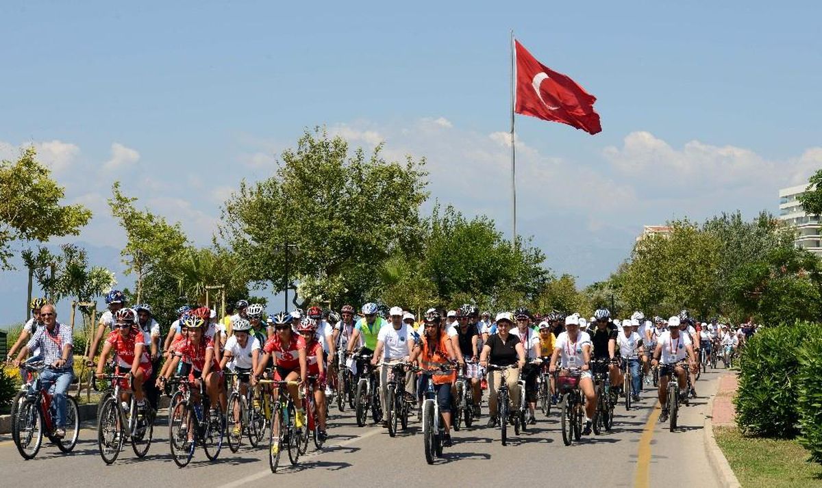 \'Hoş geldin Atam\' bisiklet turu