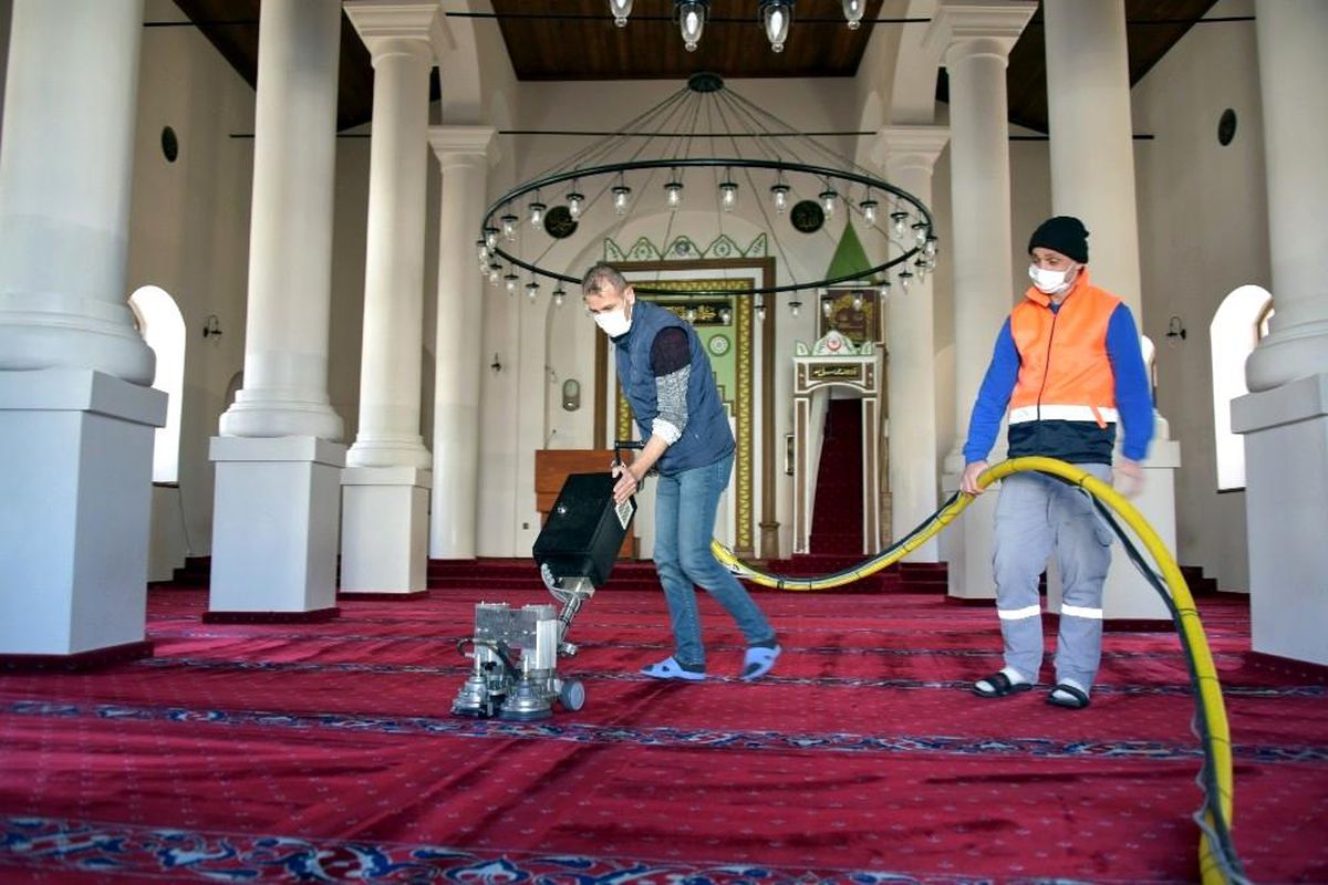 İbadethanelerde Ramazan temizliği
