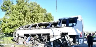 Son dakika haber | Eskişehir'de iki kişinin ölümüyle sonuçlanan trafik kazasına ilişkin servis şoförünün yargılanmasına başlandı