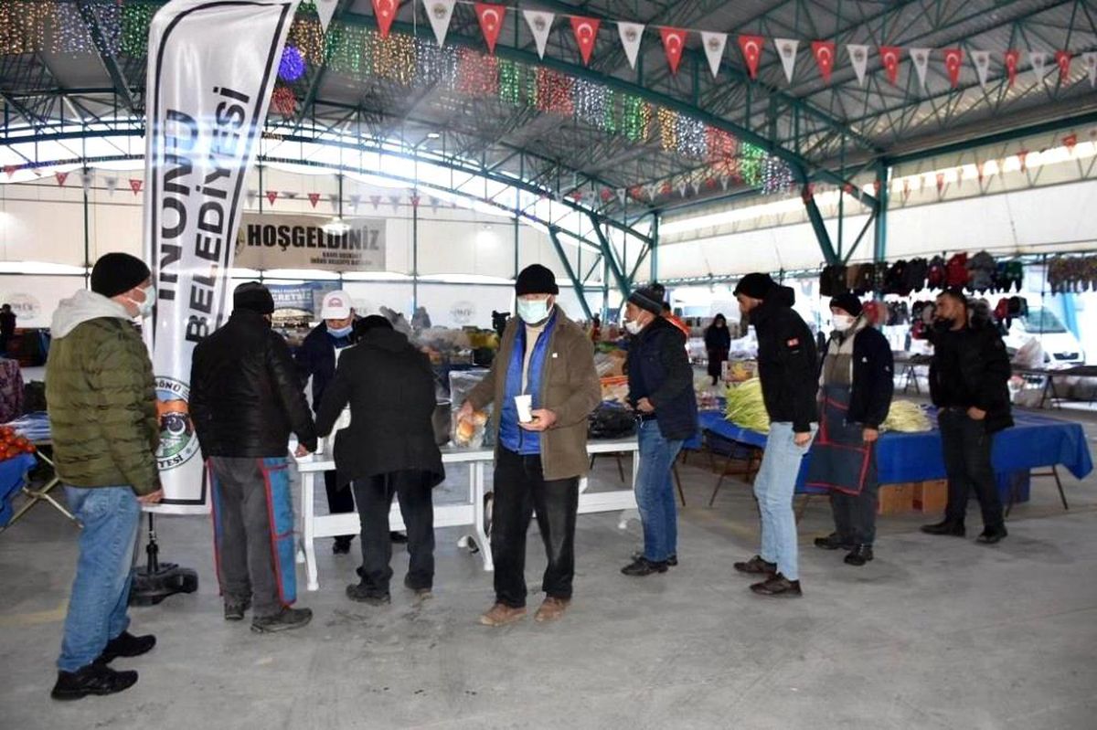 İnönü Belediyesi sıcak çorba ikramına devam ediyor