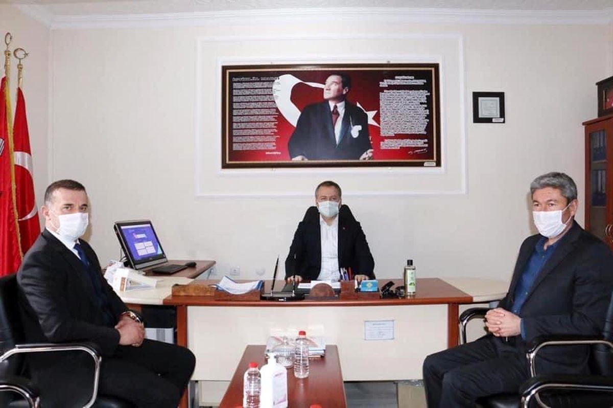 Kaymakam Yelek\'ten okul ziyareti
