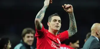 Liverpool'un eski futbolcusu Daniel Agger, futbolu bıraktıktan sonra dövme sanatçısı oldu