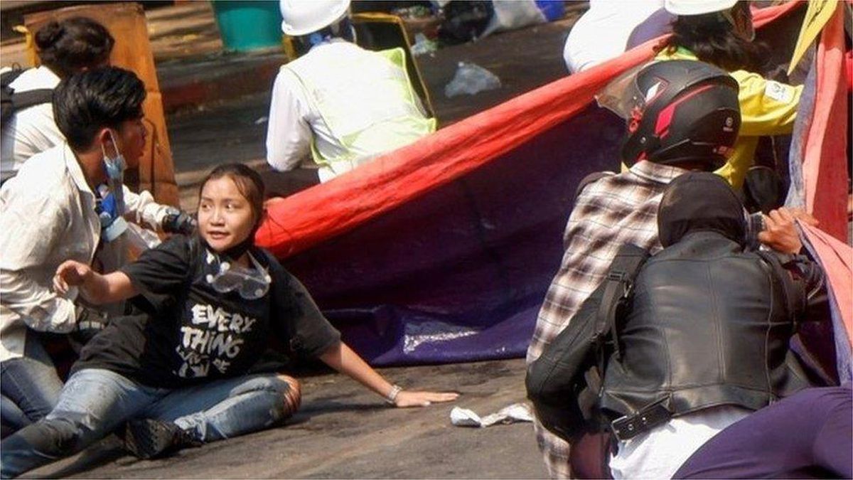 Myanmar\'da protestolar: BM, \'Darbe sonrası en kanlı gün\' diyerek dün gösterilerde 38 kişinin öldürüldüğünü açıkladı