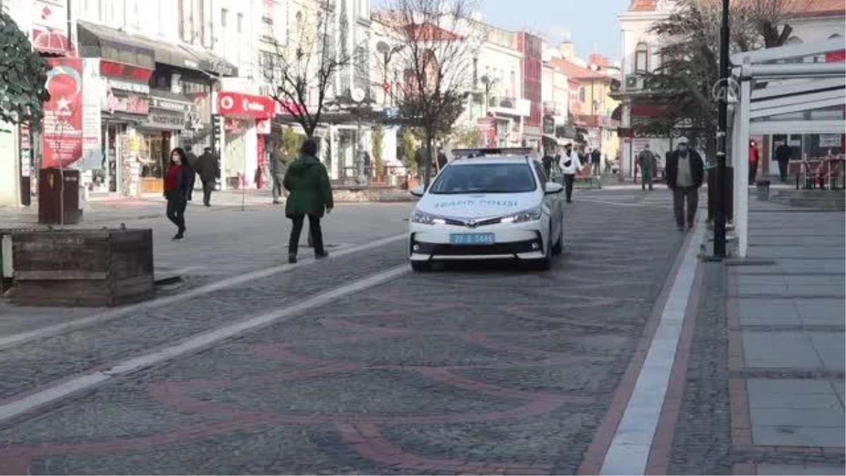 Salgına karşı savaşını "Edirne kırmızısı markamız, Kovid kırmızısı mücadelemiz olsun" sloganıyla yürütüyor