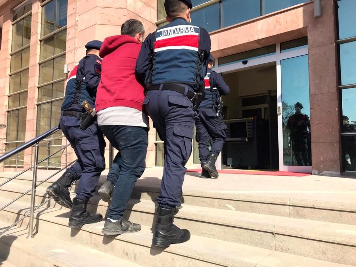 Son dakika haberi! Ürgüp\'te 4 yıl 2 ay hapis cezası ile aranan şüpheli yakalandı