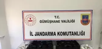 Uyuşturucu şüphelisi, cami avlusunda yakalandı