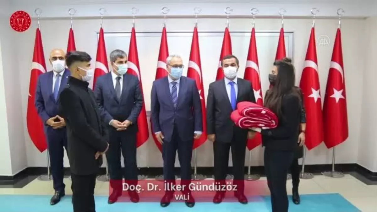 18 Mart\'ta Çanakkale\'de göndere çekilecek ay yıldızlı bayrak Muş\'a ulaştı