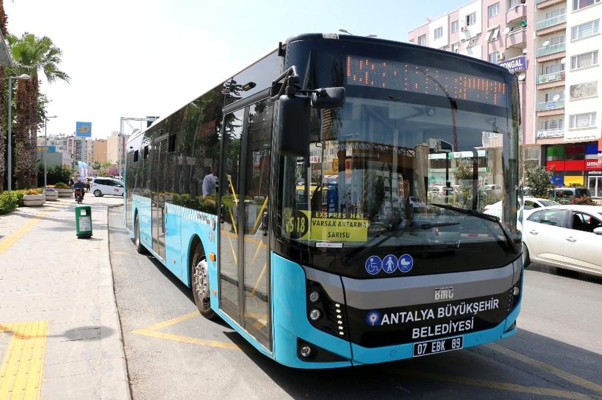 65 yaş üstü ve 20 yaş altı toplu taşımayı kullanabilecek