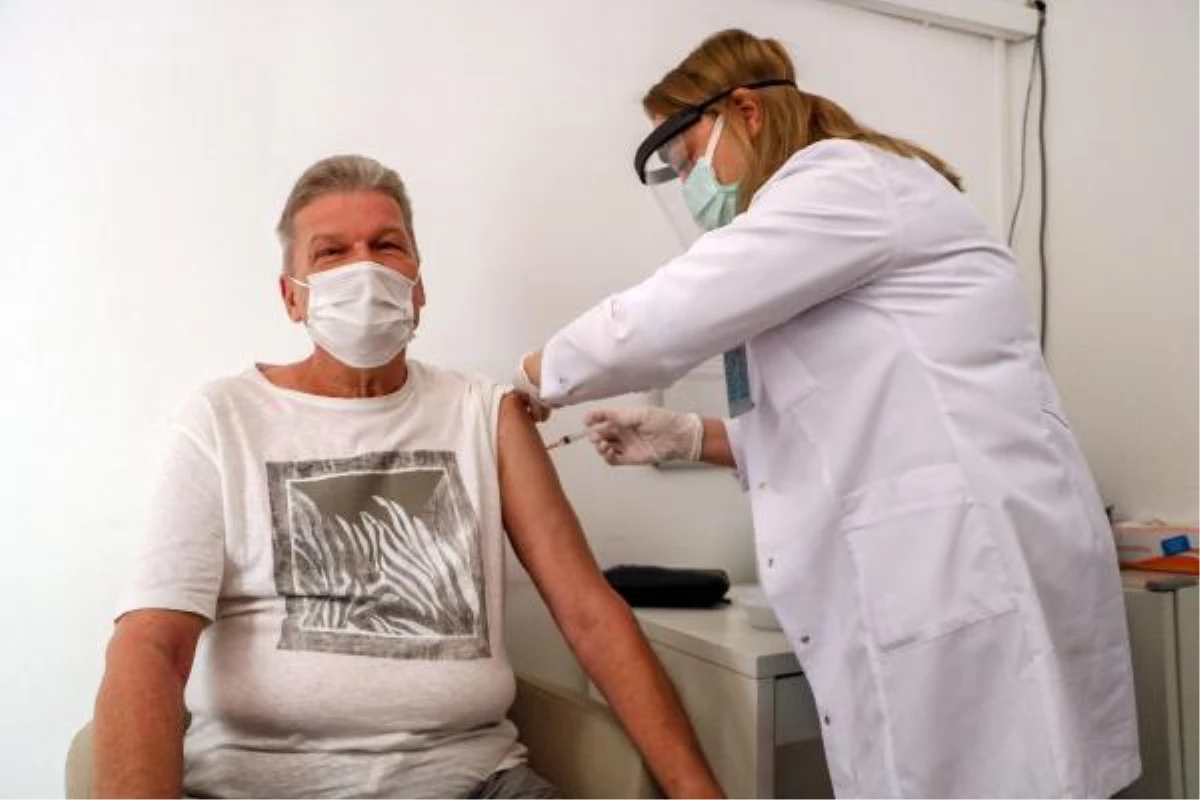 Son dakika haberi | Antalya\'da yerleşik yabancılara koronavirüs aşısı
