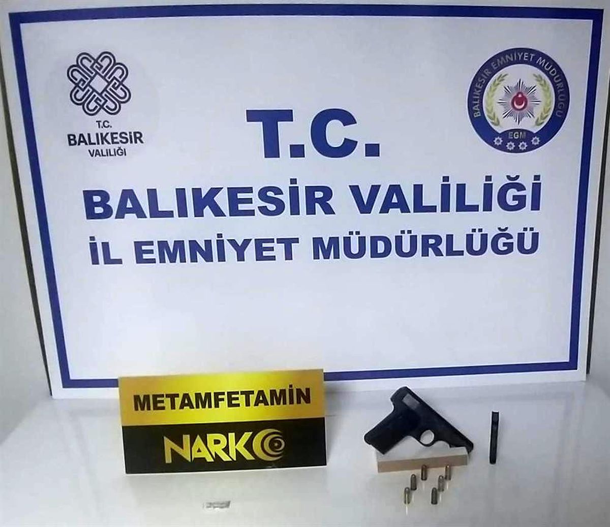 Balıkesir\'de polis 16 aranan şahıs yakalandı