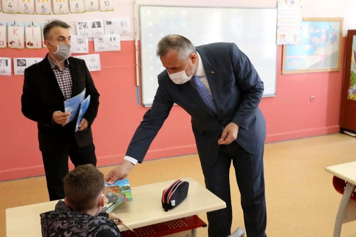 "Başkan amca ile küçük kahramanlar iş başında"