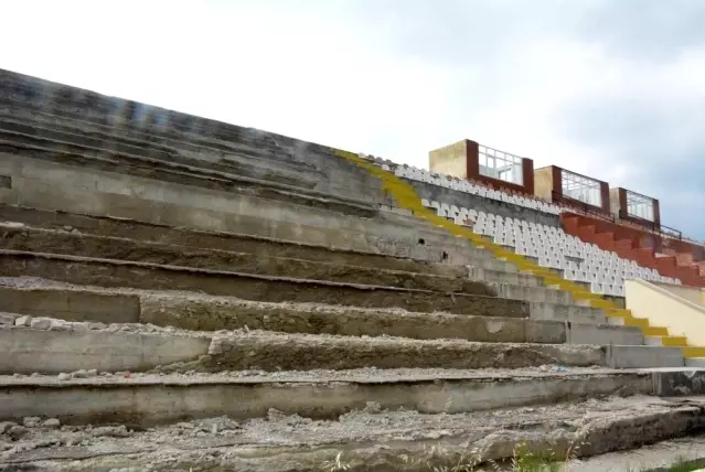 Bilecik Edebali Stadı 15 gün içinde yıkılıyor