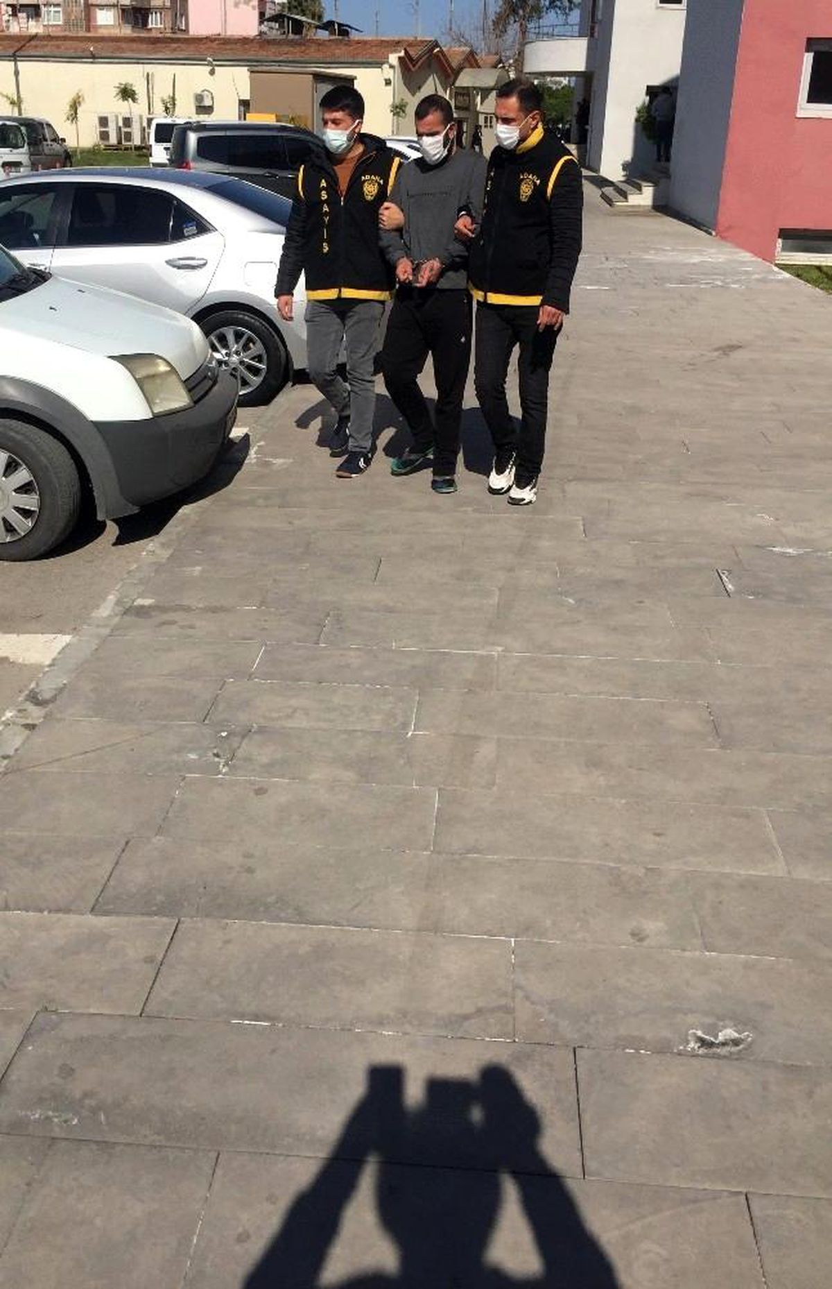 Damdan atlayıp kaçan hükümlü yakalandı