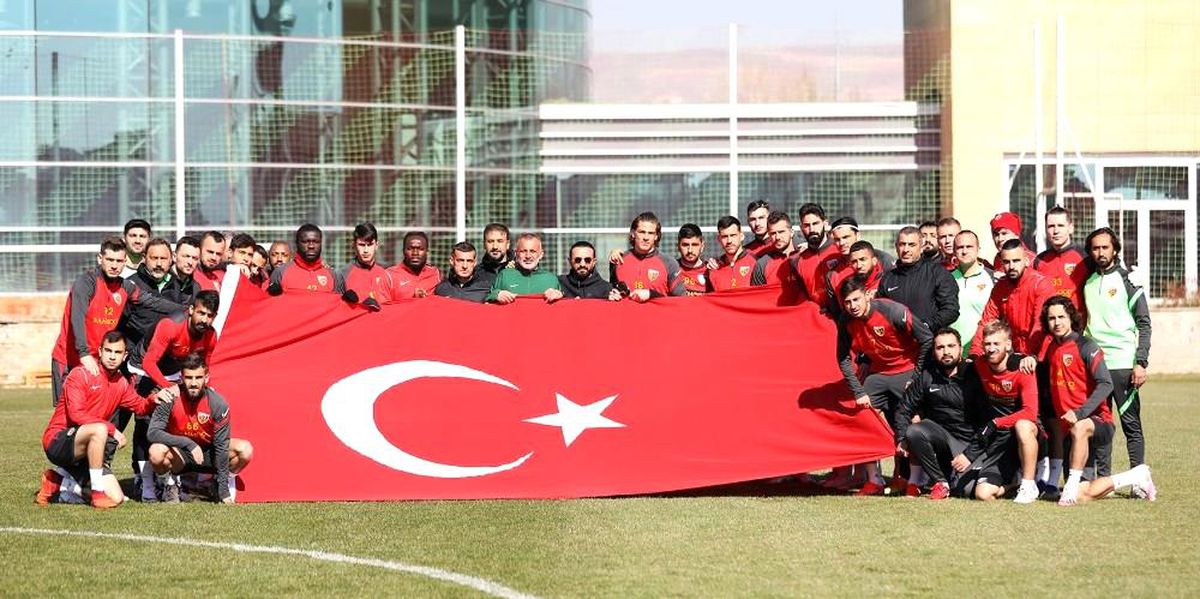 Kayserispor şehitleri unutmadı