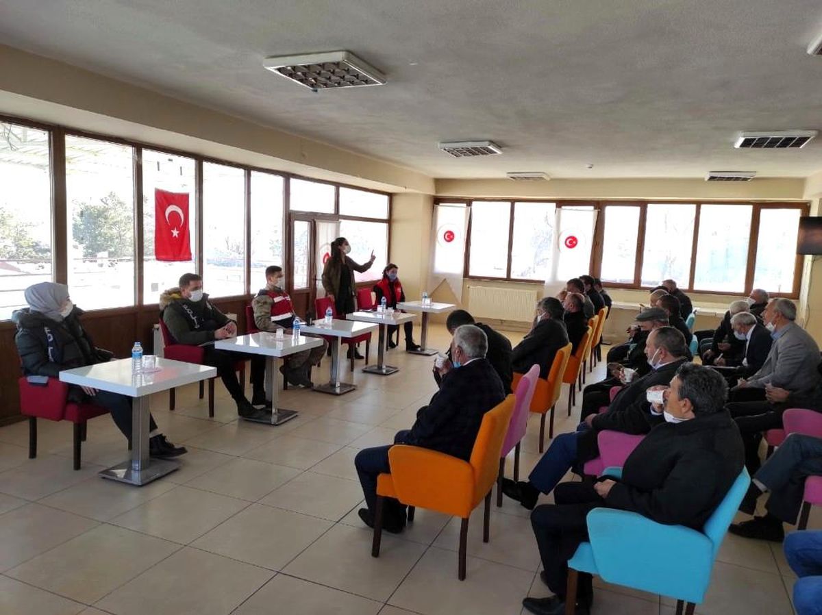 Muhtarlara aile içi şiddet bilgilendirilmesi yapıldı