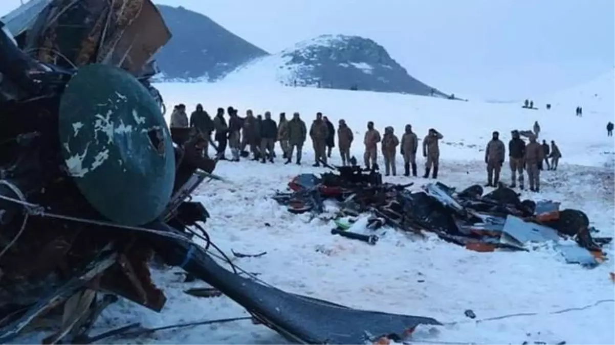 Türkiye\'yi yasa boğan helikopter kazası sonrası dünyadan başsağlığı mesajları yağdı