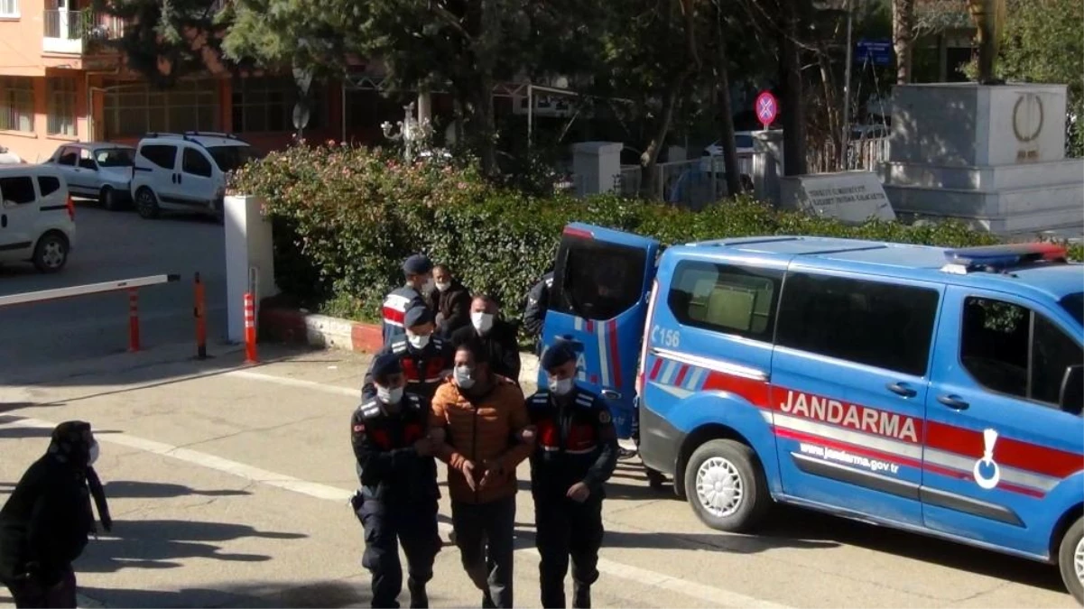 Adana\'da silah kaçakçılığı ve nitelikli dolandırıcılık operasyonu; 4 tutuklama