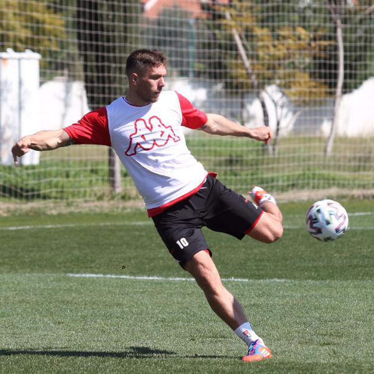 Antalyaspor beraberlikte Avrupa\'nın zirvesinde