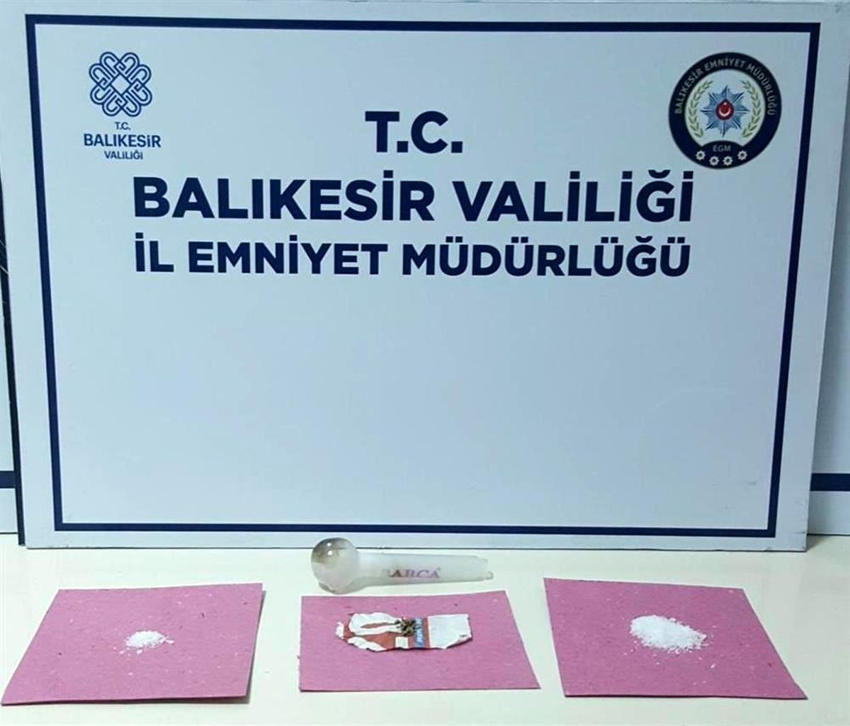 Balıkesir\'de 10 şahsa uyuşturucu operasyonu