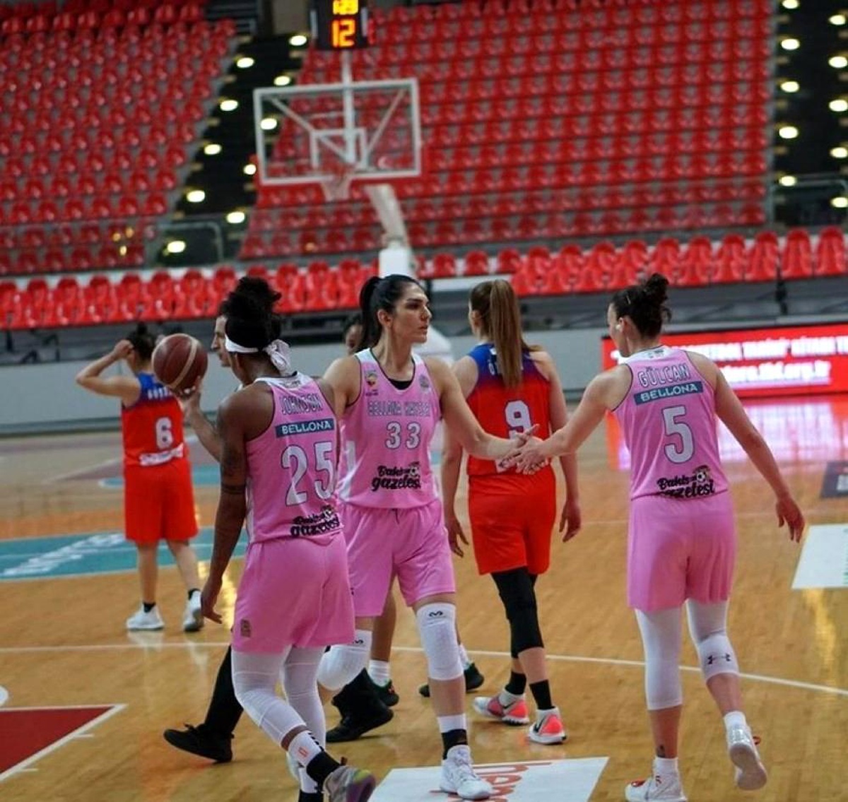 Bellona Kayseri Basketbol hızlı hücum ve bench sayılarında etkili oldu