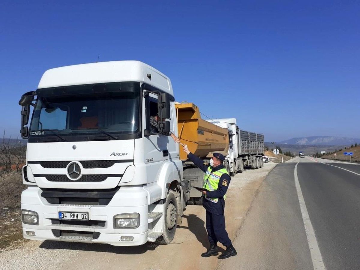 Son dakika haber... Jandarmadan hız ve takograf denetimi