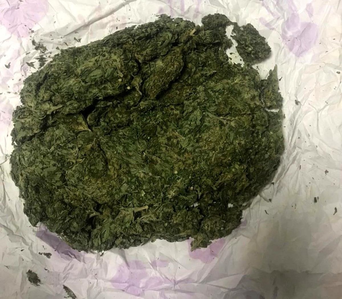 Jandarmanın durdurduğu şüpheli araçtan uyuşturucu çıktı