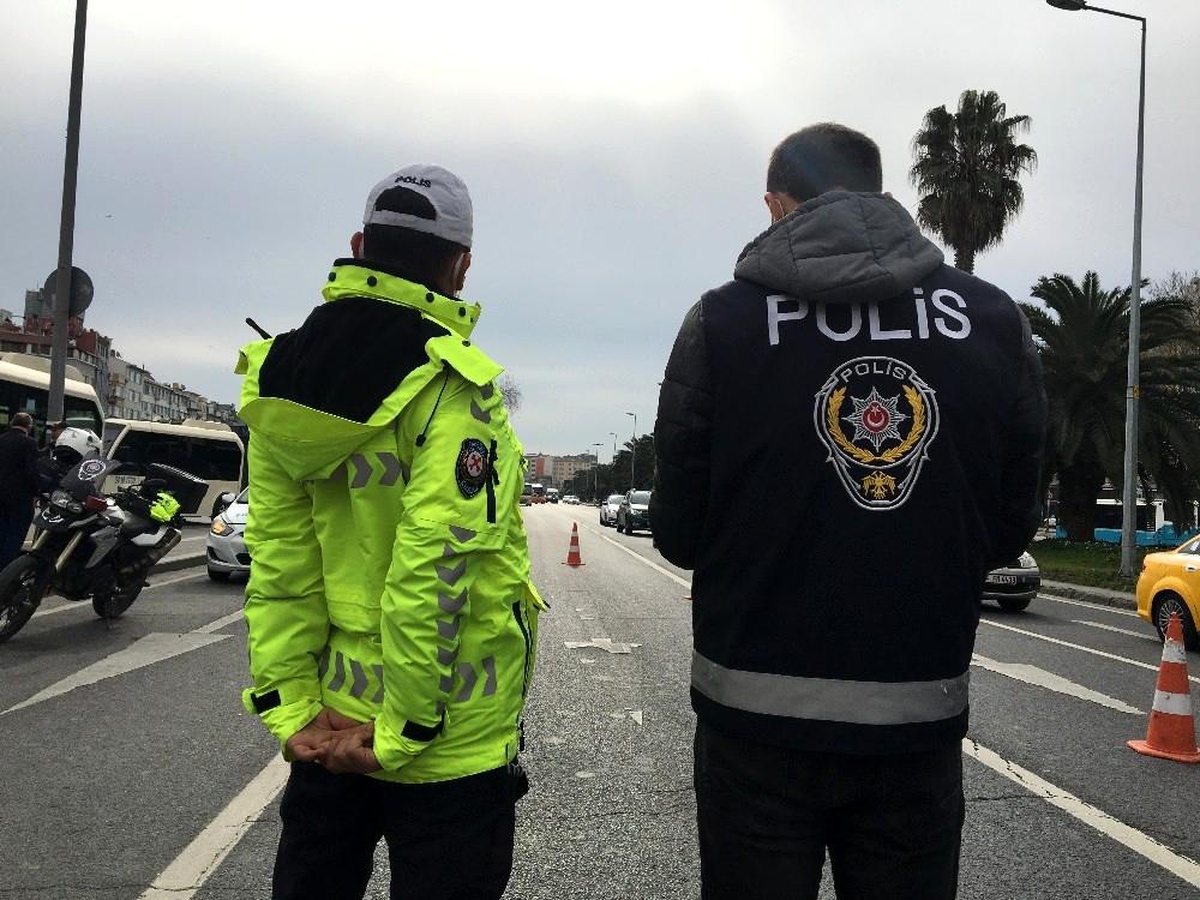 Kısıtlamasız ilk cumartesi gününde drone destekli trafik denetimi