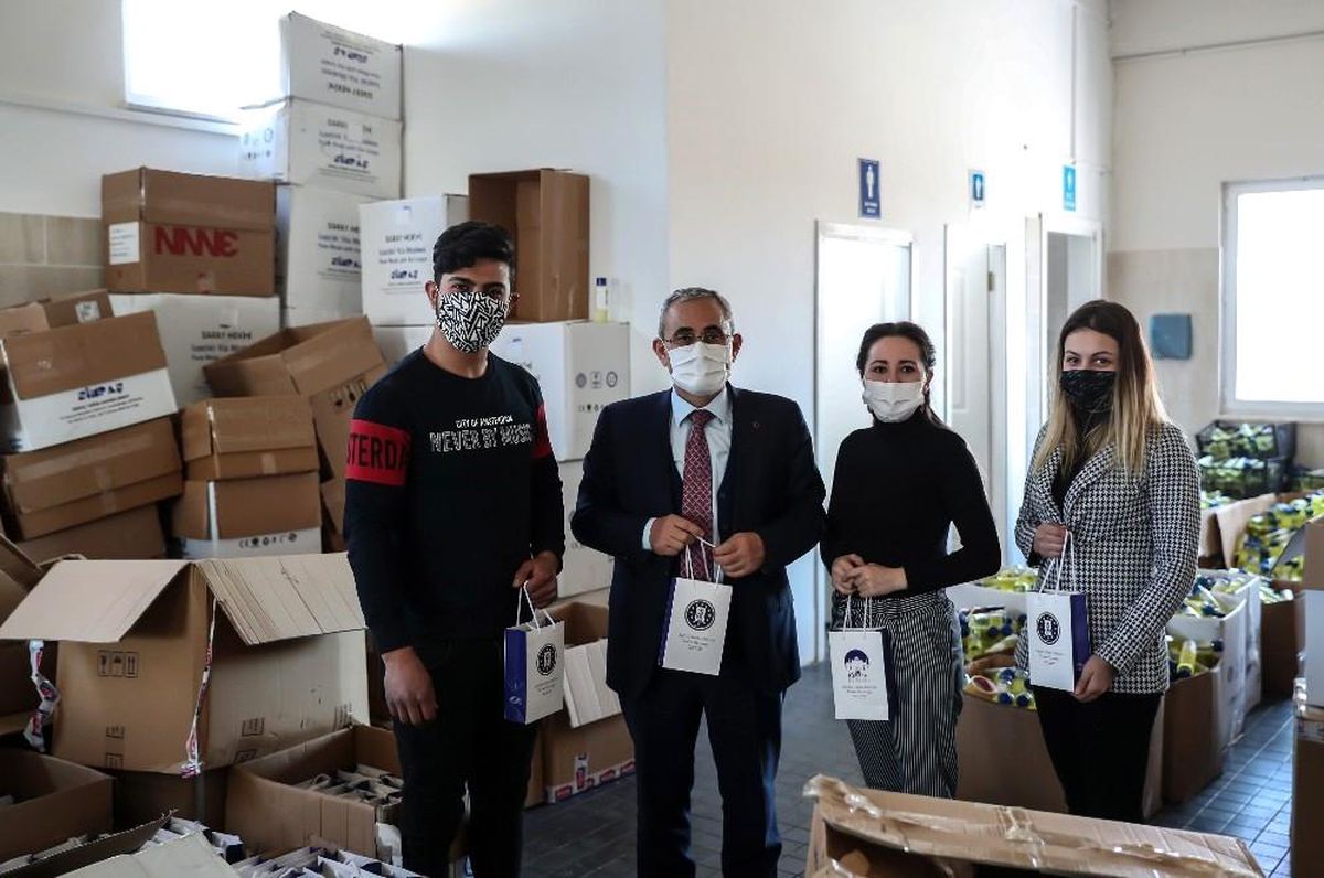 Kütahya Belediyesi 4 milyon maske üretti