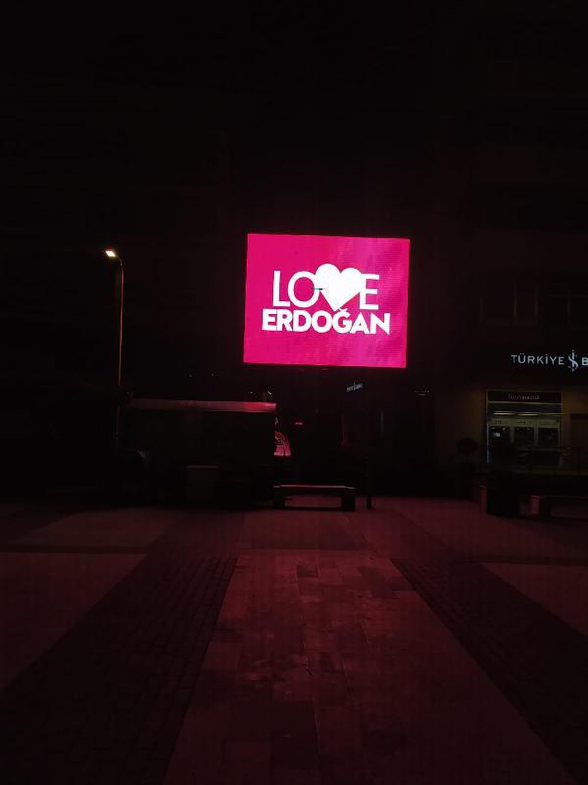 Ordu\'dan New York\'a \'Love Erdoğan\' göndermesi