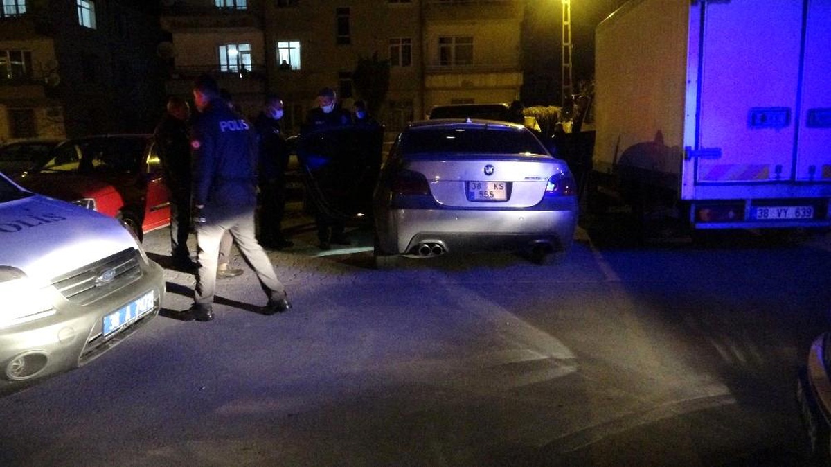 Son dakika: Polisten kaçan şahıs aracı bırakarak kayıplara karıştı