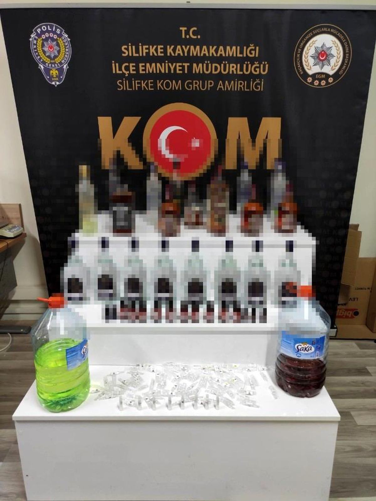 Silifke\'de 39 litre sahte içki ele geçirildi