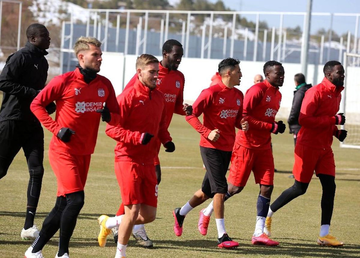 Sivasspor\'da kritik maç öncesi 5 eksik!