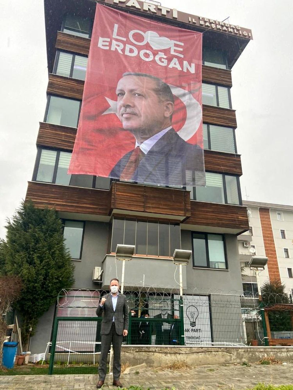 Son dakika haber: AK Parti Tekirdağ İl Başkanlığından, ABD\'deki Erdoğan düşmanlığına cevap