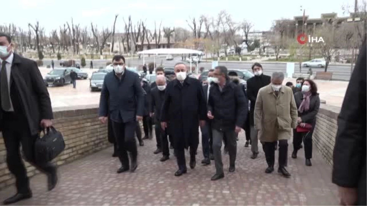 Bakan Çavuşoğlu, Özbekistan\'ın Buhara kentini ziyaret etti