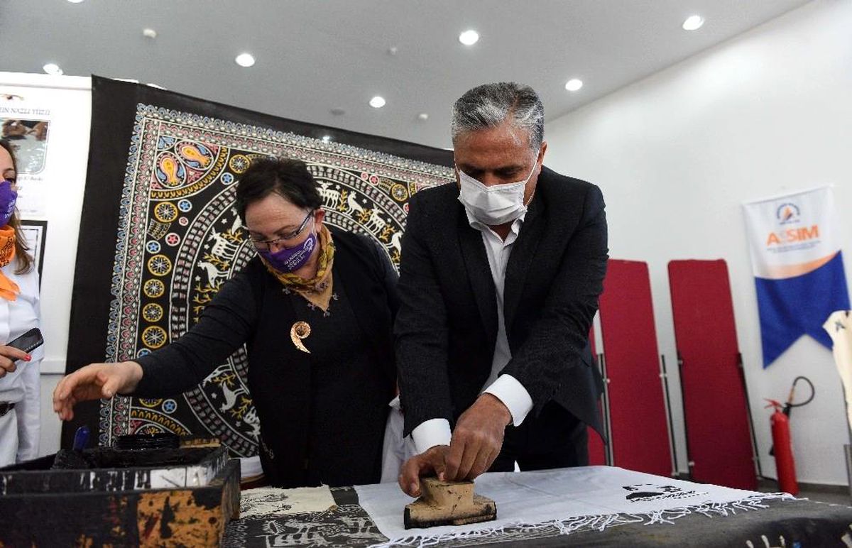Son dakika haber... Bereketli Eller Rüzgarı Kadın Kooperatifi el sanatları sergisi