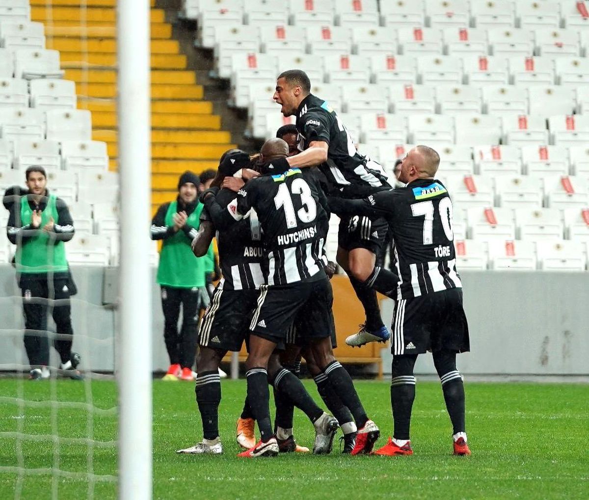 Son dakika... Beşiktaş savaşıyor!